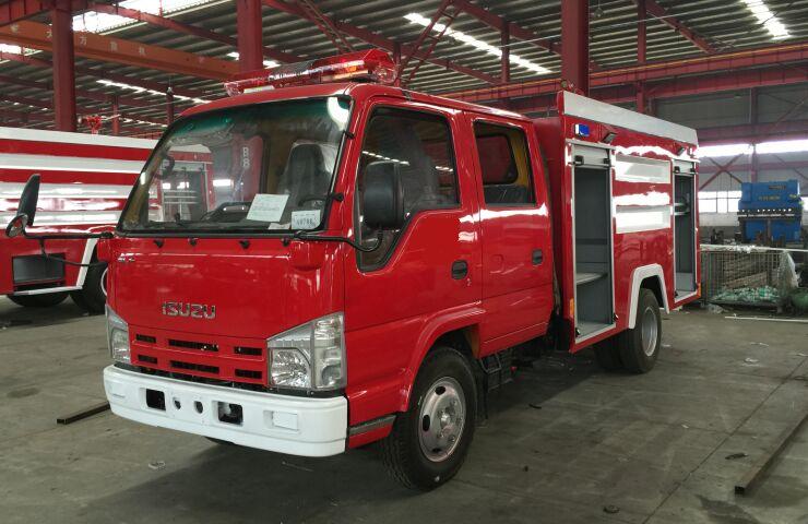 五十鈴藍(lán)牌鄉(xiāng)鎮(zhèn)消防車-2噸水罐消防車